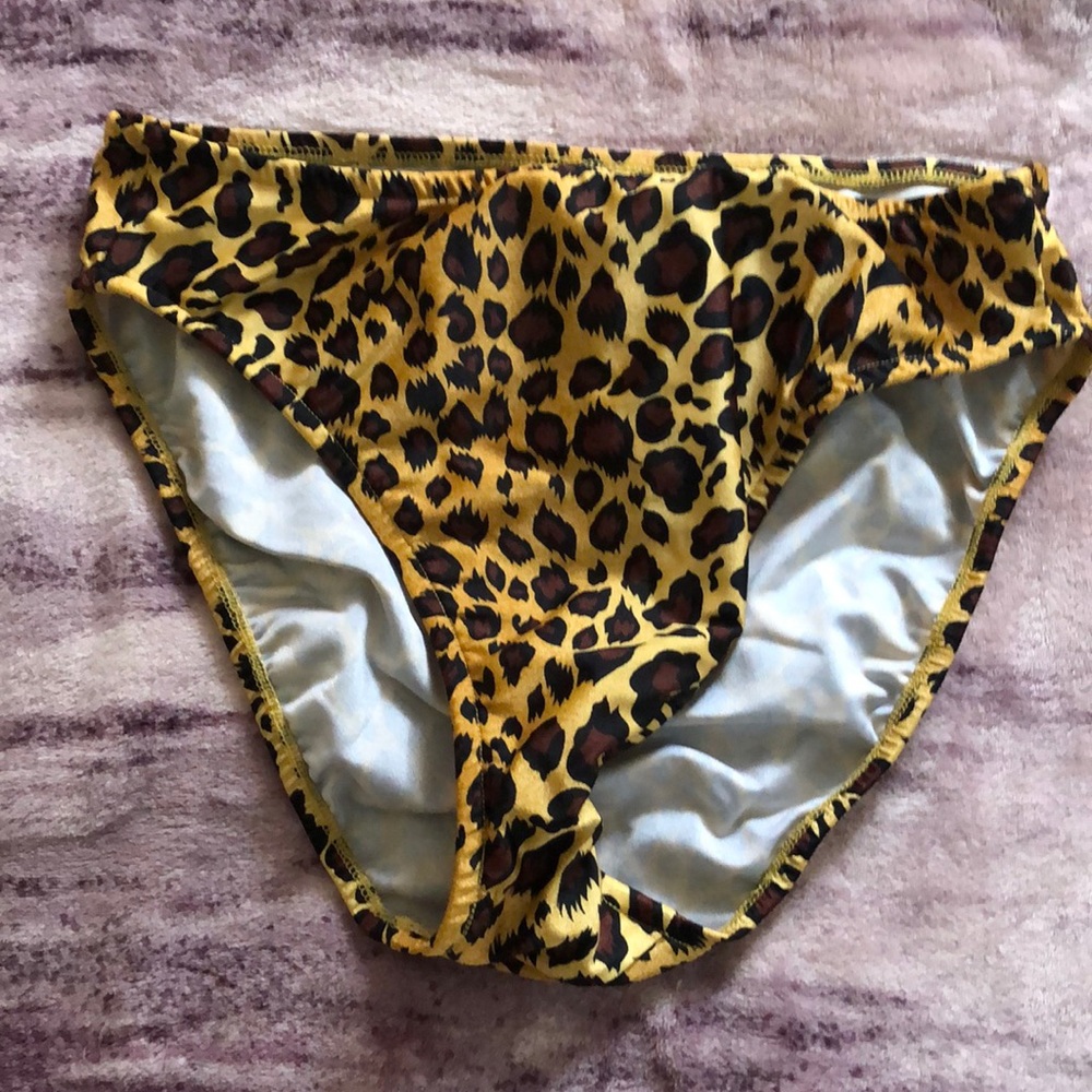 Venus Leopard Bikini Bottoms